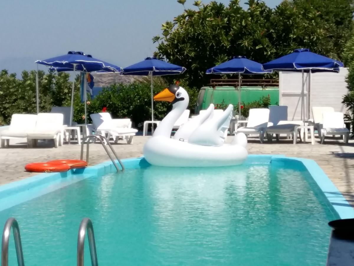 Mandrákion Haritos Hotel - Geothermal Hot Swimming Pool מראה חיצוני תמונה